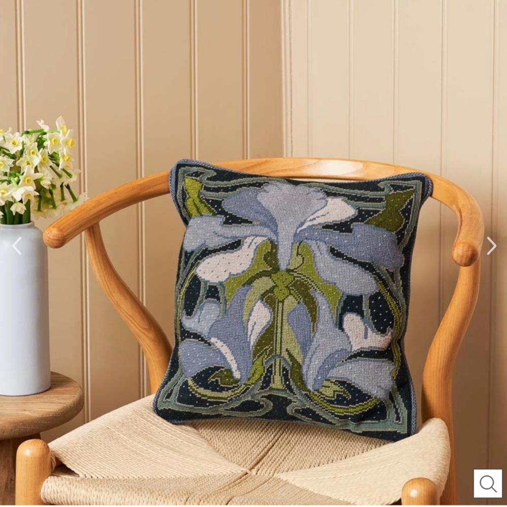 NEW IN PACKAGE EHRMAN MONTMARTRE NEEDLEPOINT PILLOW COVER